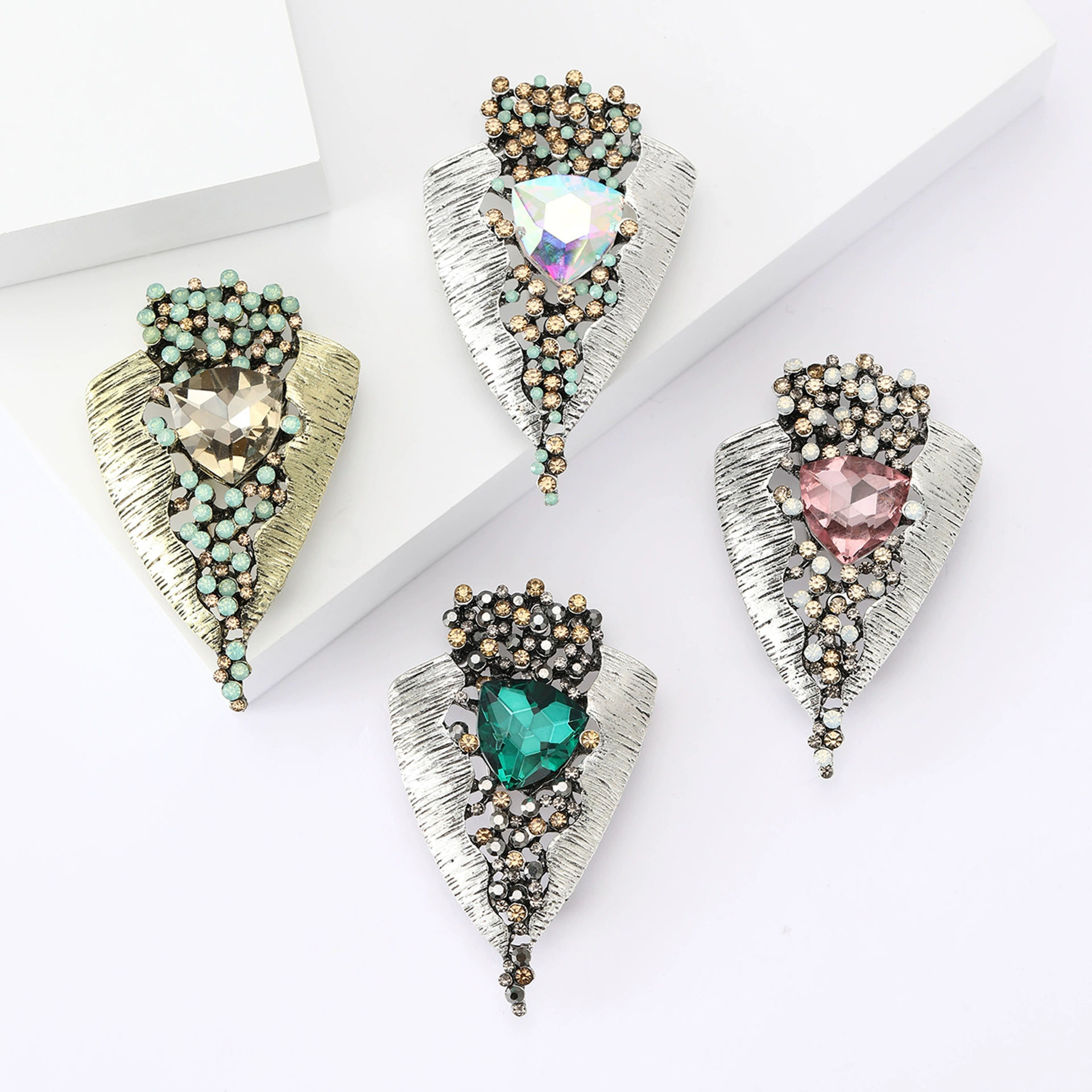 Vintage Creative Brooch High-e - Suit Supply Wedding Party recension och pris